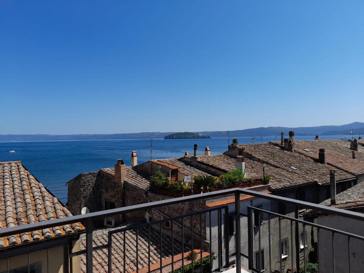 Mansarda Sul Lago A Marta Exterior foto