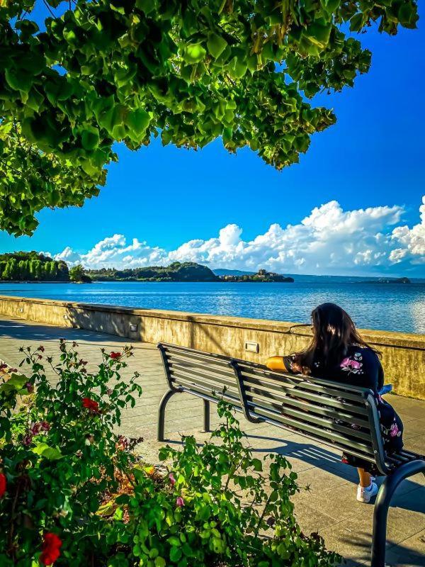 Mansarda Sul Lago A Marta Exterior foto