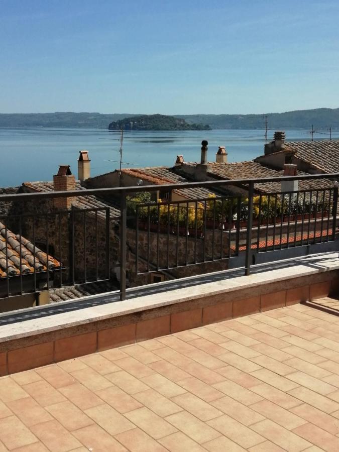 Mansarda Sul Lago A Marta Exterior foto